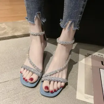 Fairy style sandals women 2020 summer open toe rhinestones with small fresh high heels and fine heel women shoes
Fairy style sandals women 2020 summer open toe rhinestones with small fresh high heels and fine heel women shoes