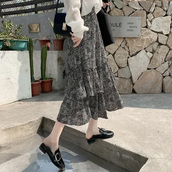 Spring Autumn Women Boho Chiffon Holiday Skirts Summer High Waist Female Print Ruffles Ankle-Length Beach Cake Skirt for Women
Spring Autumn Women Boho Chiffon Holiday Skirts Summer High Waist Female Print Ruffles Ankle-Length Beach Cake Skirt for Women