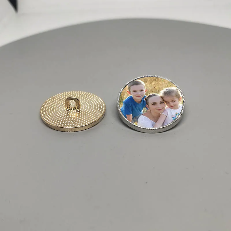 Personalized photo printing, custom buttons, a favorite gift for mom, dad and grandparents
Personalized photo printing, custom buttons, a favorite gift for mom, dad and grandparents