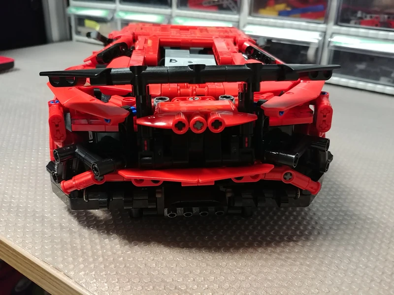 MOC 34645 MOC 34645 Lamborghini Aventador SV Remote Controlled by Lego Bee with 1697 pieces