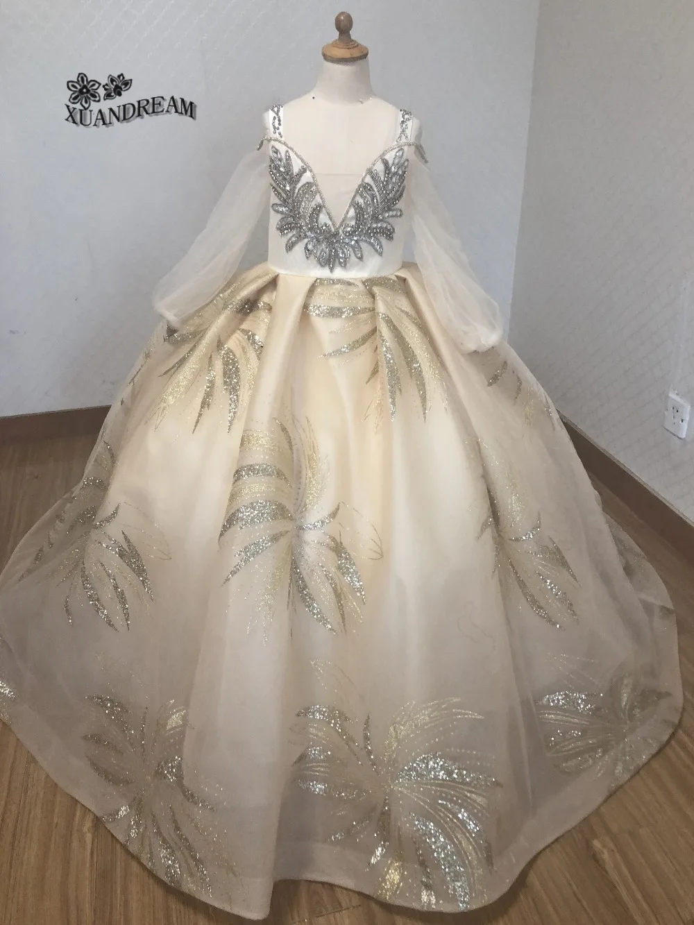 2 (4)