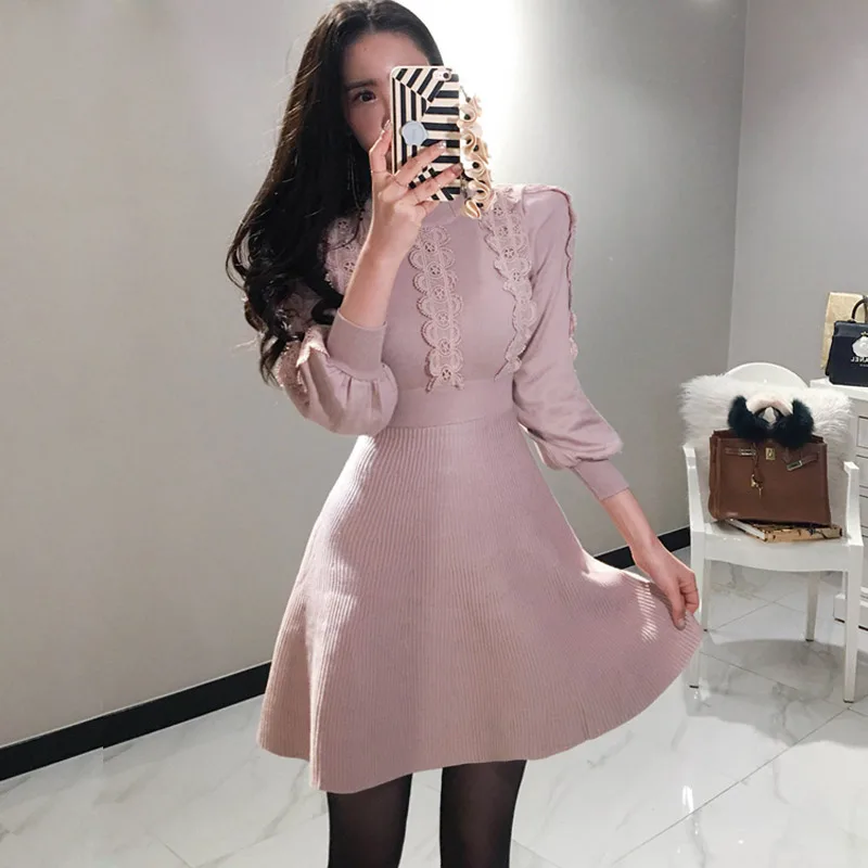 Elegant Lantern Sleeve Draped Knitted Dress Women Lace Patchwork Petel Sweater Mini A-Line Dress Autumn Winter Sweater Dresses
Elegant Lantern Sleeve Draped Knitted Dress Women Lace Patchwork Petel Sweater Mini A-Line Dress Autumn Winter Sweater Dresses