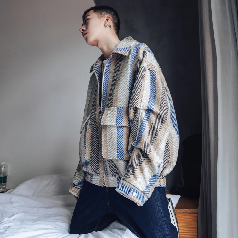 2019 Autumn New Japanese Korean Trend Loose Lapel Stripes Thick Casual Wear Falling Shoulders Famous Men's Jacket
2019 Autumn New Japanese Korean Trend Loose Lapel Stripes Thick Casual Wear Falling Shoulders Famous Men's Jacket