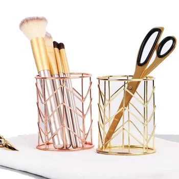 2020 New Hollow out Makeup Brush Pot Holder Organizer Iron Round Practical Pen Pencil Cup Stationery Container Storage
2020 New Hollow out Makeup Brush Pot Holder Organizer Iron Round Practical Pen Pencil Cup Stationery Container Storage