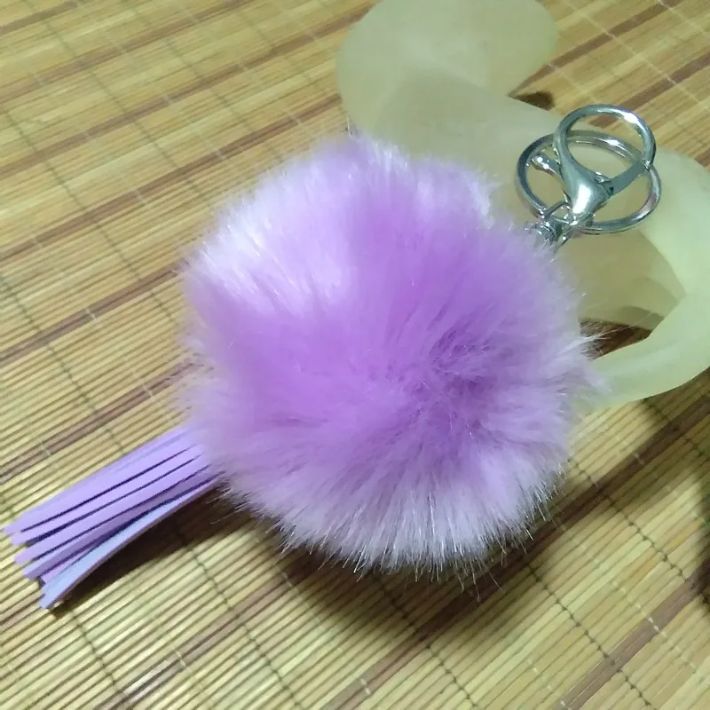 New Leather Tail Pompon Key Chain 8 cm Fluffy Fake Fur Ball Key Ring Cute Pendant Bag Charming Car Key Holder Personality Gifts
New Leather Tail Pompon Key Chain 8 cm Fluffy Fake Fur Ball Key Ring Cute Pendant Bag Charming Car Key Holder Personality Gifts