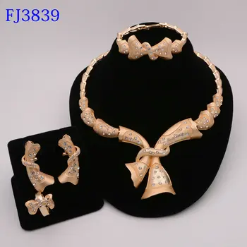 Dubai Jewelry Sets Wedding Bridal Jewelry Sets Crystal Necklace Earrings Ring Set African Beads Jewelry Set For Women
Dubai Jewelry Sets Wedding Bridal Jewelry Sets Crystal Necklace Earrings Ring Set African Beads Jewelry Set For Women