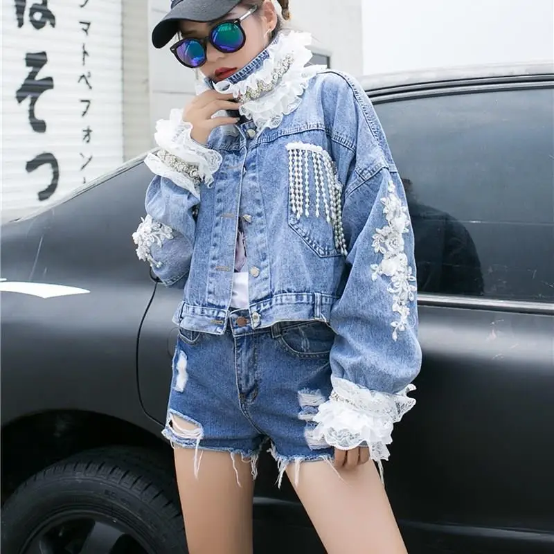 Women Casual Pearl Beading Jacket Loose Batwing Sleeve Embroidered Jackets Solid Short Blue Lace Tassel Denim Coat
Women Casual Pearl Beading Jacket Loose Batwing Sleeve Embroidered Jackets Solid Short Blue Lace Tassel Denim Coat