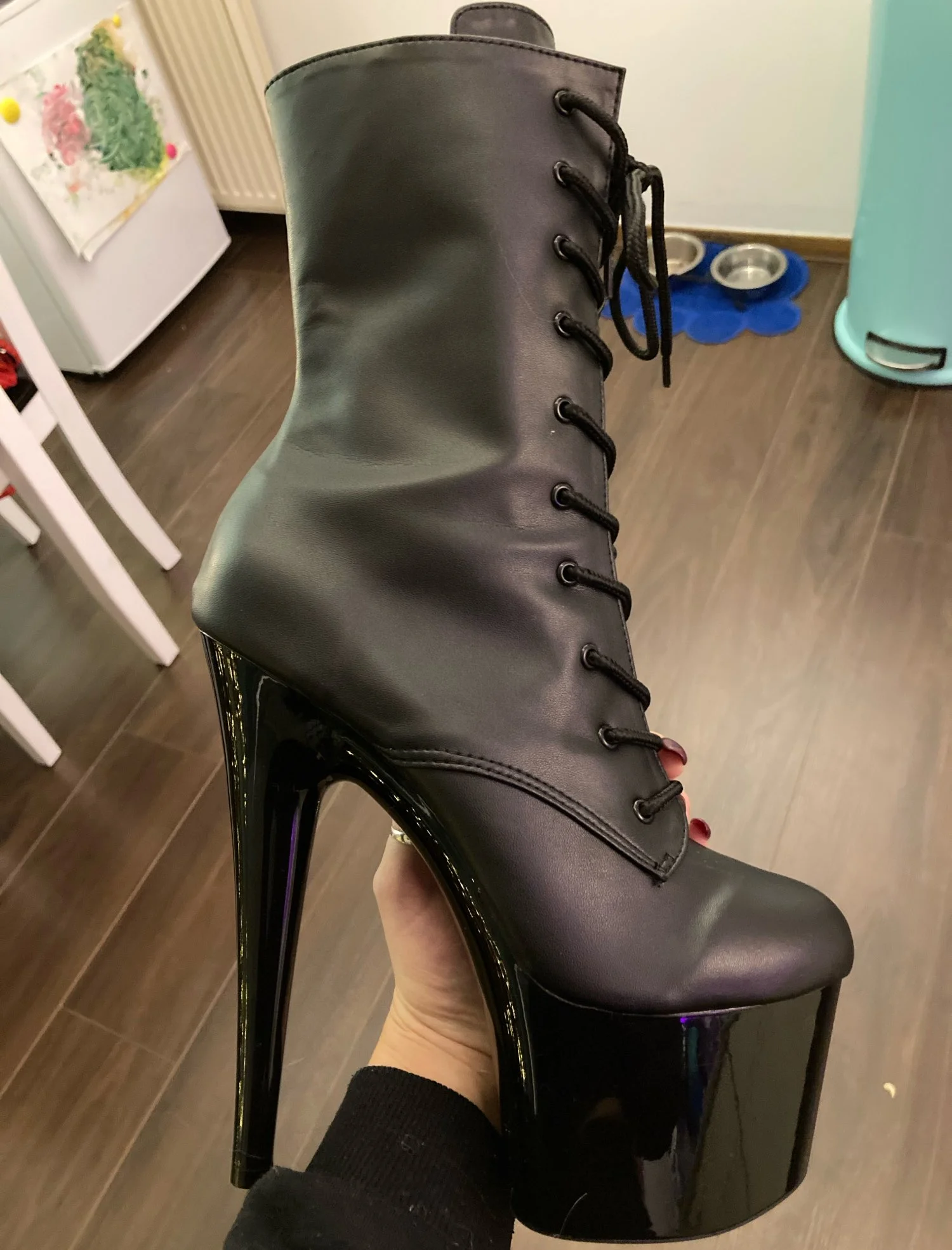17 cm matte black vamp heels, low heels for the party, 7 inch heels, catwalk for stage models, ankle boots
17 cm matte black vamp heels, low heels for the party, 7 inch heels, catwalk for stage models, ankle boots