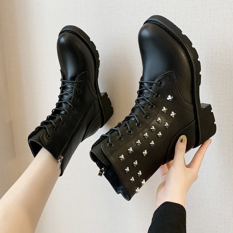 2019 British Style Winter Style Rivet Lace-up plus Velvet Warm Extra High Locomotive Short Boots New Style plus Velvet Martin Bo
2019 British Style Winter Style Rivet Lace-up plus Velvet Warm Extra High Locomotive Short Boots New Style plus Velvet Martin Bo
