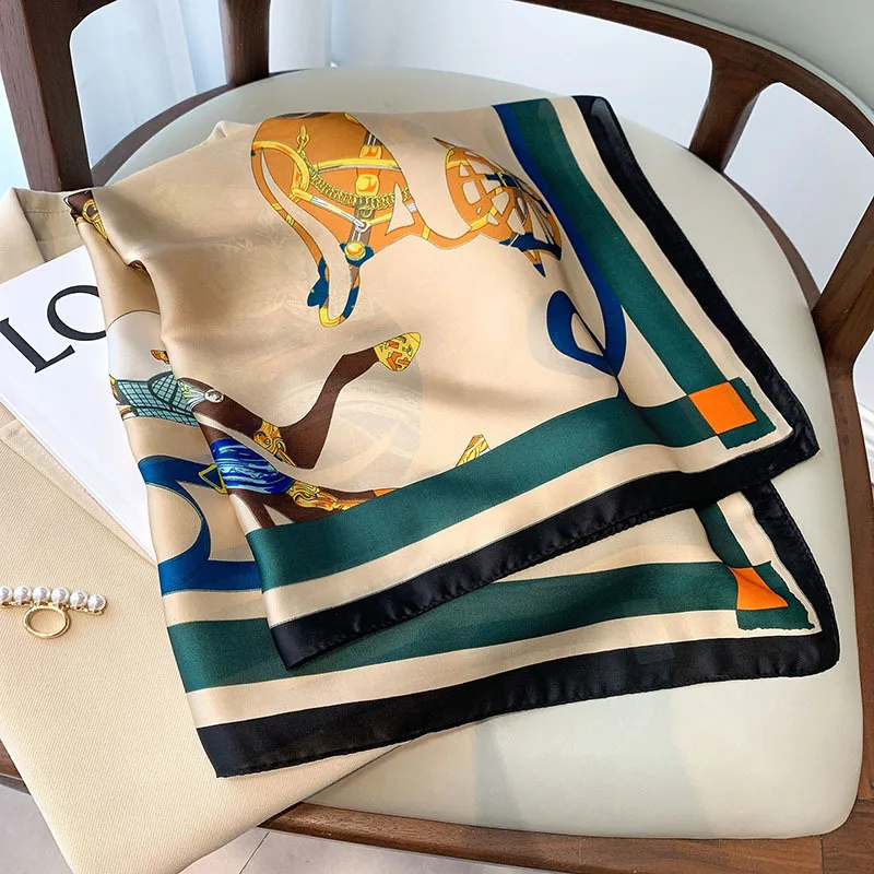 Женский популярный пылезащитный платок, роскошное корейское квадратное полотенце, осенние шелковые шарфы с принтом, модная Солнцезащитная шаль 70x70 см
Женский популярный пылезащитный платок, роскошное корейское квадратное полотенце, осенние шелковые шарфы с принтом, модная Солнцезащитная шаль 70x70 см