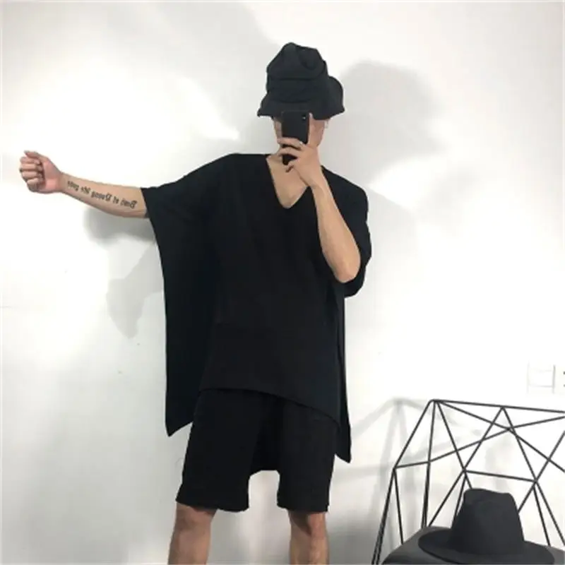 Men's Short Sleeve T-Shirt Summer New Dark V Collar Personality Irregular Leisure Loose Large Size Half Sleeve
Men's Short Sleeve T-Shirt Summer New Dark V Collar Personality Irregular Leisure Loose Large Size Half Sleeve