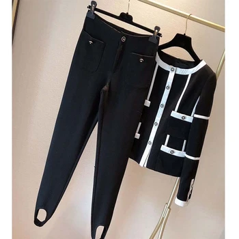 Cosmicchic 2020 Women Leggings Runway Solid Color Stepping Pants High-Elastic Golden-Button Pockets Black Pedals Stepping Retro
Cosmicchic 2020 Women Leggings Runway Solid Color Stepping Pants High-Elastic Golden-Button Pockets Black Pedals Stepping Retro