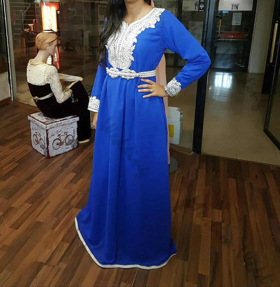 Modest Dubai Royal Blue Evening Dress With Long Sleeve Elegant Muslim Prom Dresses 2020 Full Length Chiffon Women Ceremony Gown
Modest Dubai Royal Blue Evening Dress With Long Sleeve Elegant Muslim Prom Dresses 2020 Full Length Chiffon Women Ceremony Gown
