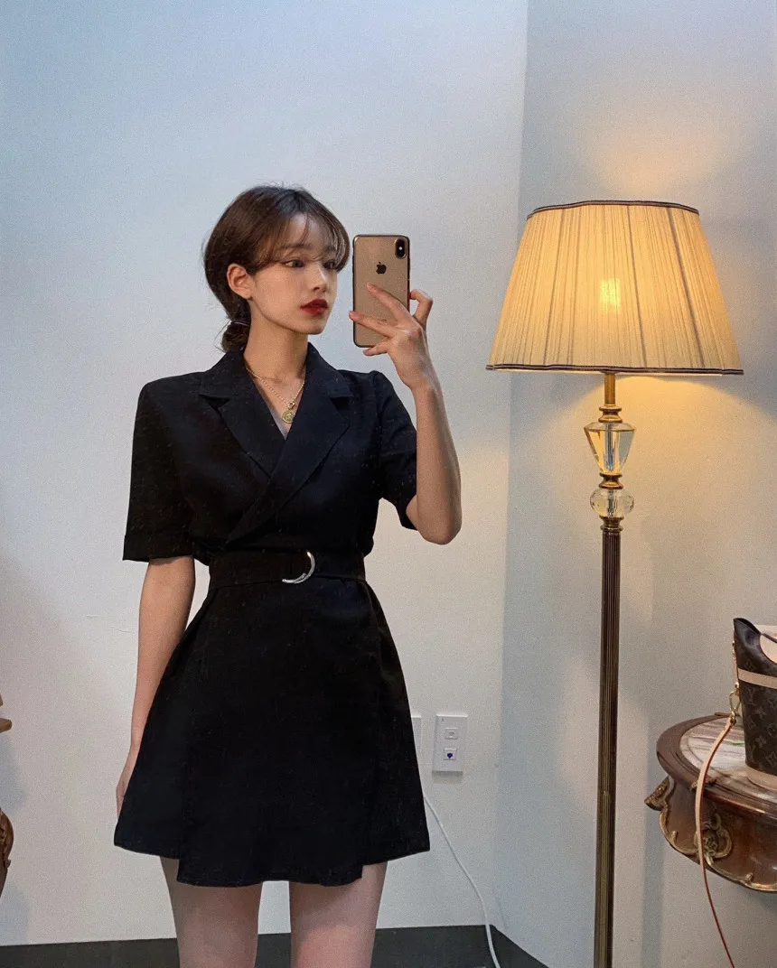2020 Korean version of the summer small slim waist temperament suit jumpsuit Regular Casual
2020 Korean version of the summer small slim waist temperament suit jumpsuit Regular Casual