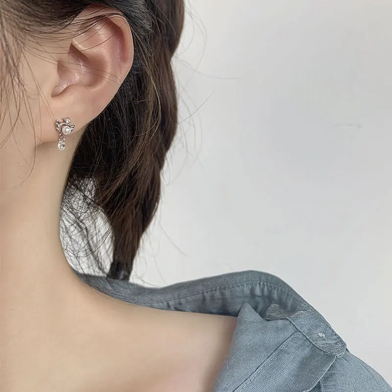 Genuine 925 Sterling Silver Angel Wings Mini Stud Earrings Cute Pearl and Zircon Small Earrings Studs for Women Girls
Genuine 925 Sterling Silver Angel Wings Mini Stud Earrings Cute Pearl and Zircon Small Earrings Studs for Women Girls