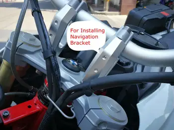 Motorcycle Handle Bar Clamps Handlebar Raised Risers W/ Holes Navigation Bracket CNC Aluminum for BMW F800GS F800 F 800 GS 800GS
Motorcycle Handle Bar Clamps Handlebar Raised Risers W/ Holes Navigation Bracket CNC Aluminum for BMW F800GS F800 F 800 GS 800GS