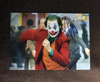 hand signed The Joker Joaquin Phoenix autographed photo 5*7 autograph in ink 1119M8 
hand signed The Joker Joaquin Phoenix autographed photo 5*7 autograph in ink 1119M8