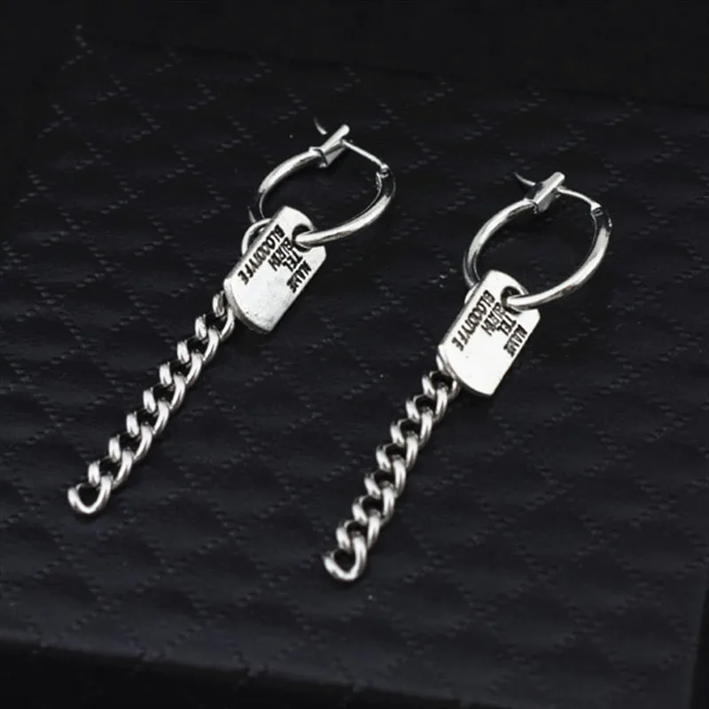 1 pair KPOP DNA Korean Star V Bangtan Boys Album JIMIN Stud Earrings letter fashion jewelry Stainless steel Earrings Jewelry
1 pair KPOP DNA Korean Star V Bangtan Boys Album JIMIN Stud Earrings letter fashion jewelry Stainless steel Earrings Jewelry