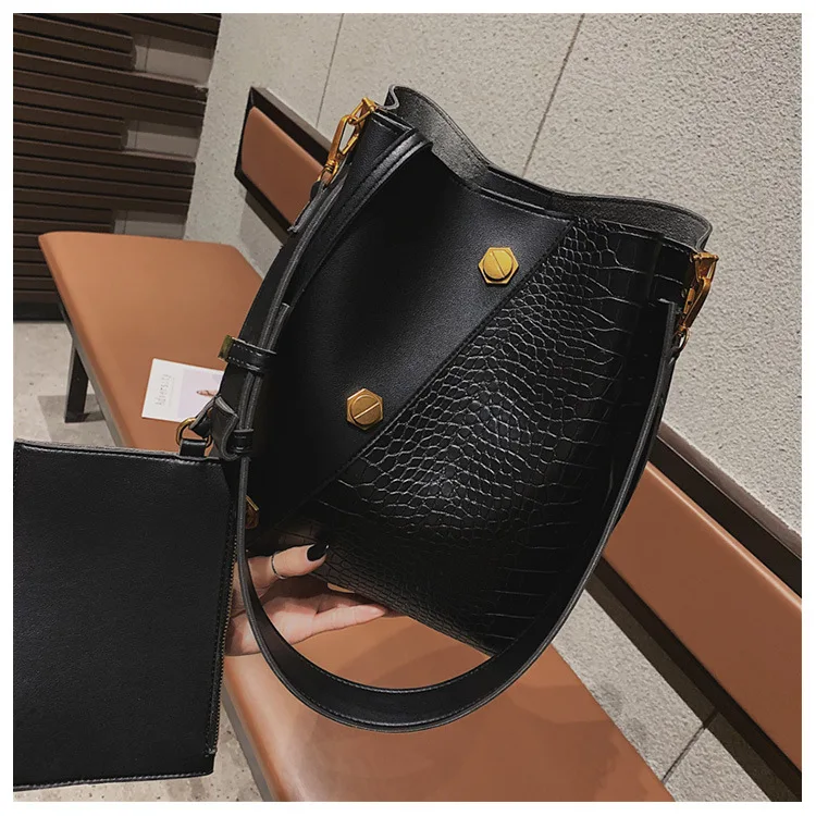 Waliicorners women shoulder bags designer rivet wide strap crossbody bag luxury leather patchwork large bucket big purses 20 H9c82fd9000e34e4082cfcb26cef1e9a5t
