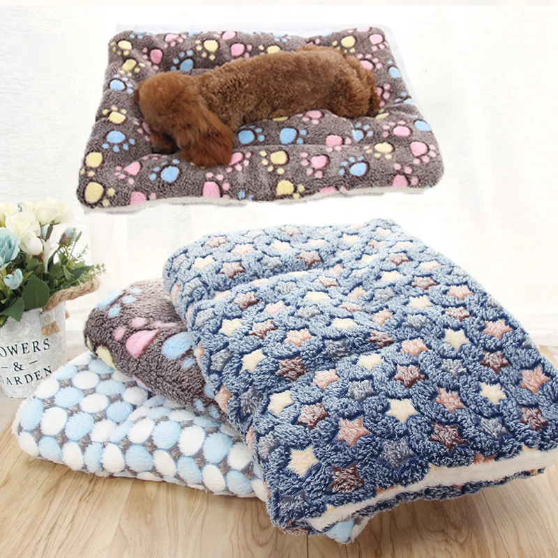 Cat and Dog Blanket Winter Foldable Pet Warm Mattress Medium and Small Cat and Dog Soft Pet Bed Pet Sofa Cushion Pet Supplies
Cat and Dog Blanket Winter Foldable Pet Warm Mattress Medium and Small Cat and Dog Soft Pet Bed Pet Sofa Cushion Pet Supplies