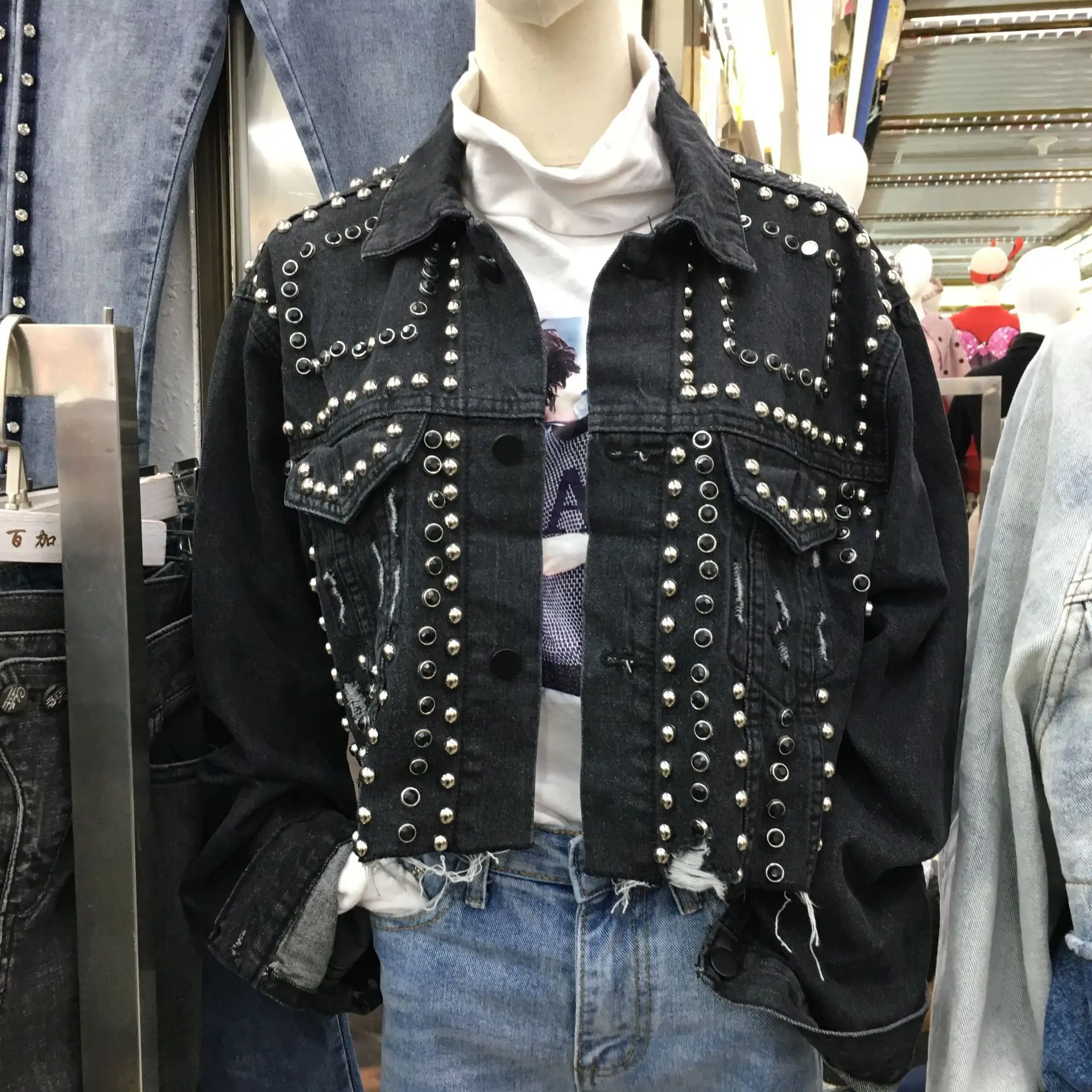 Ozhouzhan Spring Clothing 2019 Popular Online Celebrity Jeans Coat Women's Douyin Industrial Handmade Nail Drill Short Tops Jack
Ozhouzhan Spring Clothing 2019 Popular Online Celebrity Jeans Coat Women's Douyin Industrial Handmade Nail Drill Short Tops Jack