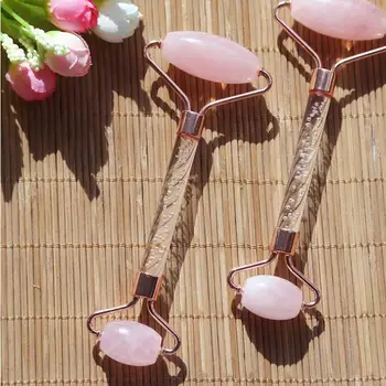 Free shipping KCONYD Factory Wholesale High quality Natural Face Rollerr-Rose quartzl-Transparent plastic hand-Zinc alloy stents
Free shipping KCONYD Factory Wholesale High quality Natural Face Rollerr-Rose quartzl-Transparent plastic hand-Zinc alloy stents