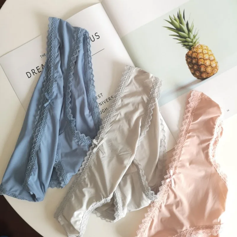 Girls Briefs Summer New Style Comfortable And Simple Solid Color Middle Waist Student Ice Silk Breathable Underwear For Women
Girls Briefs Summer New Style Comfortable And Simple Solid Color Middle Waist Student Ice Silk Breathable Underwear For Women