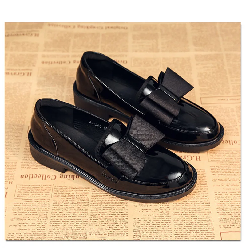 2020 Spring Summer New Patent Leather Oxford Shoes For Woman British Female Black Flats Brogues Shoes Bow Loafers Women`s Shoes (9)