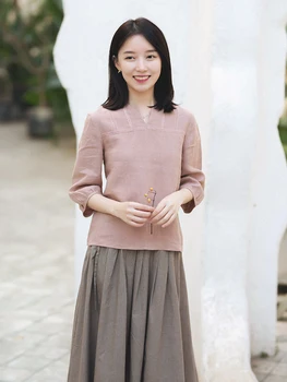 CYNTHIA 2020 New Spring Women's Blouse Summer Female Chinese Linen V-neck Tops 3/4 Sleeve Loose Shirts 
CYNTHIA 2020 New Spring Women's Blouse Summer Female Chinese Linen V-neck Tops 3/4 Sleeve Loose Shirts