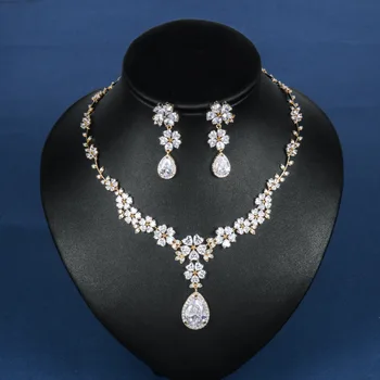 Gorgeous Gold Color Micro Inlay Full CZ Stones Drop Crystal Flower Party Wedding Cubic Zirconia Jewelry Sets for Women
Gorgeous Gold Color Micro Inlay Full CZ Stones Drop Crystal Flower Party Wedding Cubic Zirconia Jewelry Sets for Women