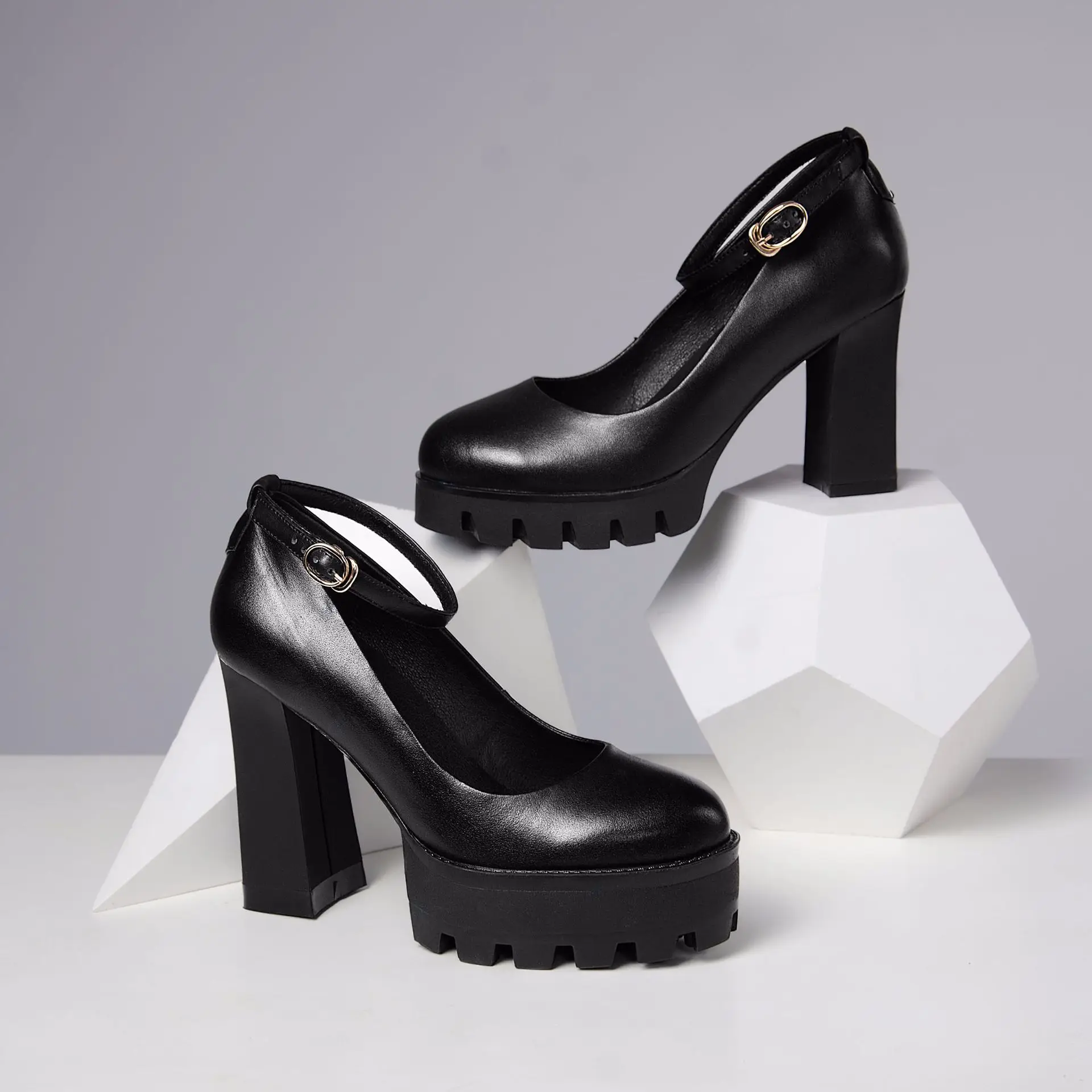 Spring Autumn Leather Waterproof Platform Comfortable Thick Heels Shoes Woman Tenis Feminino Sandalias Mujer Tenis Feminino
Spring Autumn Leather Waterproof Platform Comfortable Thick Heels Shoes Woman Tenis Feminino Sandalias Mujer Tenis Feminino