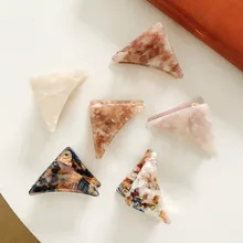 2022 Fashion Women Acetate Hair Claws Crab Clamps Charm White Lady Small Size Hair Clips Headdress Hair Styling Tool 
2022 Fashion Women Acetate Hair Claws Crab Clamps Charm White Lady Small Size Hair Clips Headdress Hair Styling Tool