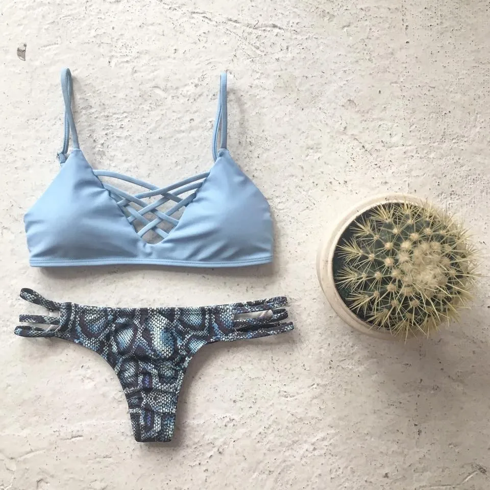 2018 New Style Foreign Trade Hot Selling Blue Bathing Suit Leopord Pattern Snake's Skin Bikini Bathing Suit Braided Rope Split T
2018 New Style Foreign Trade Hot Selling Blue Bathing Suit Leopord Pattern Snake's Skin Bikini Bathing Suit Braided Rope Split T