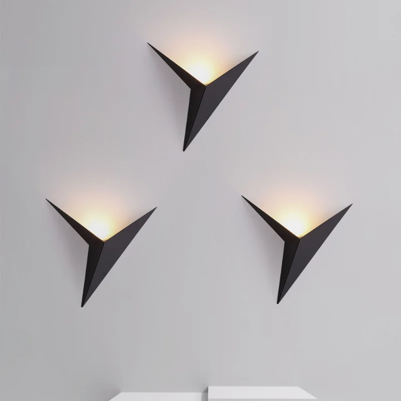 Iron Shaped Triangular Wall Lamp Simple Bedroom Study Hotel Guest Room Bedside Led Wall Lamp Mirror Lamp Wall Lights for Home
Iron Shaped Triangular Wall Lamp Simple Bedroom Study Hotel Guest Room Bedside Led Wall Lamp Mirror Lamp Wall Lights for Home
