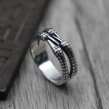 Retro Men Ring Ring S925 Sterling Silver Dragon Claw Personality Domineering Ring Thai Silver Jewelry
Retro Men Ring Ring S925 Sterling Silver Dragon Claw Personality Domineering Ring Thai Silver Jewelry