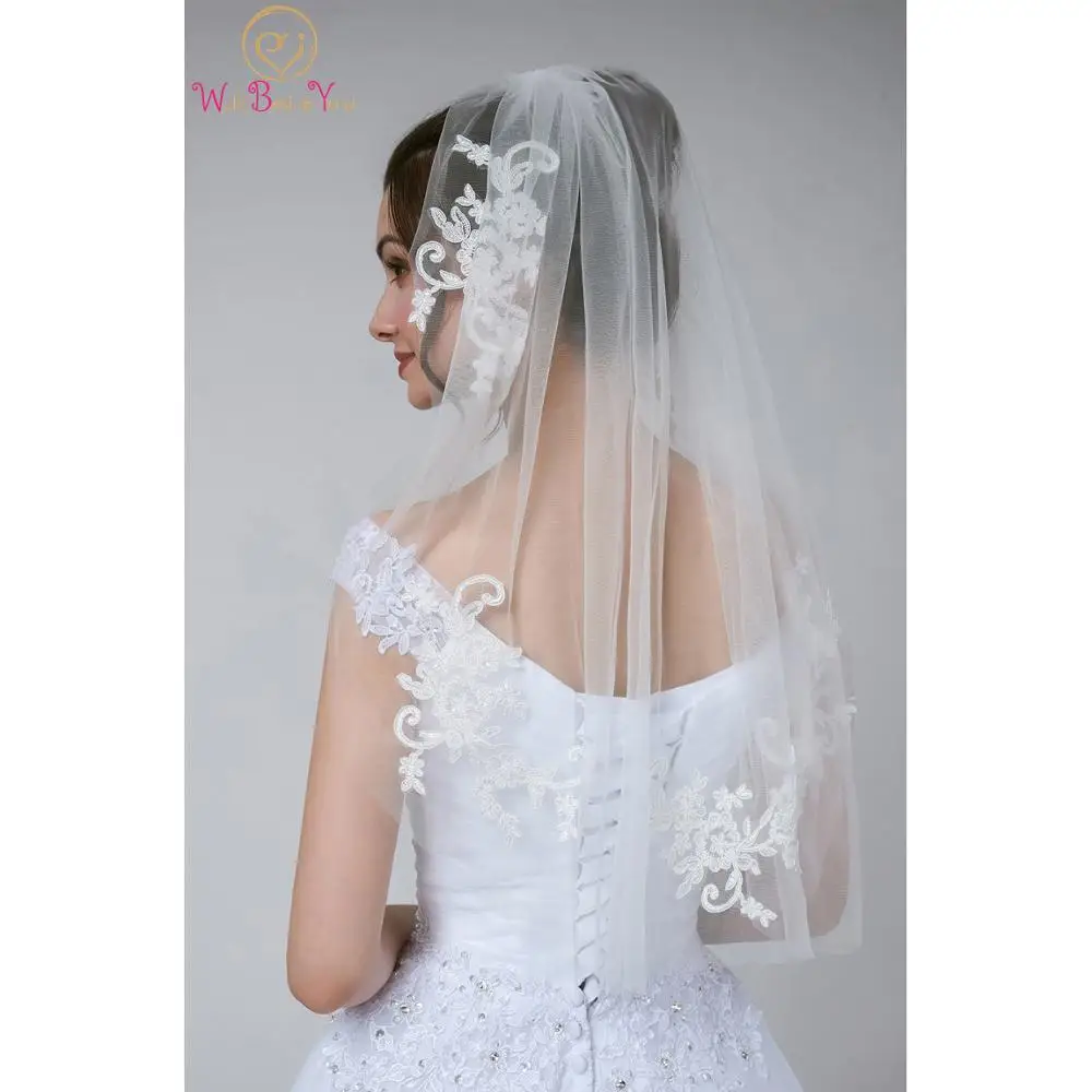 Walk Beside You Short Wedding Veils Lace Applique Cut Eage with Comb Bridal Headwear One Layer Elbow Length Bride Accessory
Walk Beside You Short Wedding Veils Lace Applique Cut Eage with Comb Bridal Headwear One Layer Elbow Length Bride Accessory