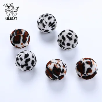 Pet Cat Toy Ball Leopord Pattern Applique Ball Cat Grasping Ball with Sound Cat Teasing Ball
Pet Cat Toy Ball Leopord Pattern Applique Ball Cat Grasping Ball with Sound Cat Teasing Ball