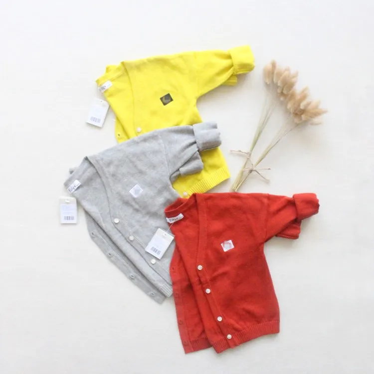 Childrenswear Spring And Autumn Smiley Knitted Cardigan Men And Women Childrenswear Solid Color Small CHILDREN'S Coat Airable Sh
Childrenswear Spring And Autumn Smiley Knitted Cardigan Men And Women Childrenswear Solid Color Small CHILDREN'S Coat Airable Sh