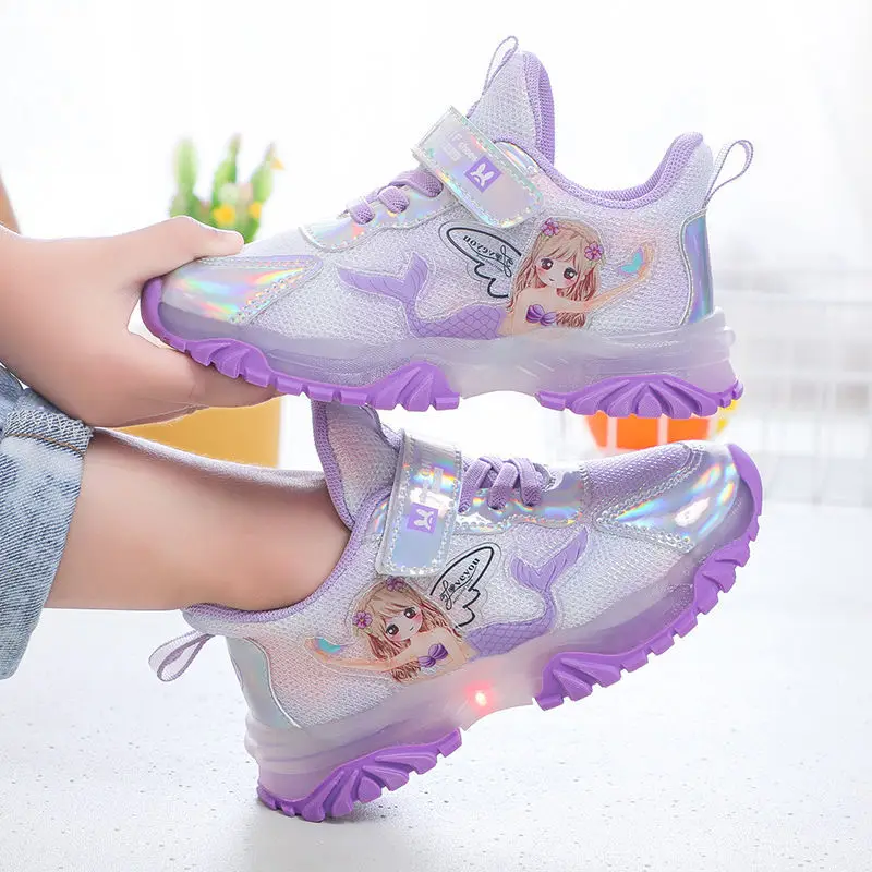 Baby Girls Sneakers With Lights Luminous Shoes Cute Cartoon Girls Princess Shoes Thick Sole Lace-Up Mesh Running Walking Shoes
Baby Girls Sneakers With Lights Luminous Shoes Cute Cartoon Girls Princess Shoes Thick Sole Lace-Up Mesh Running Walking Shoes