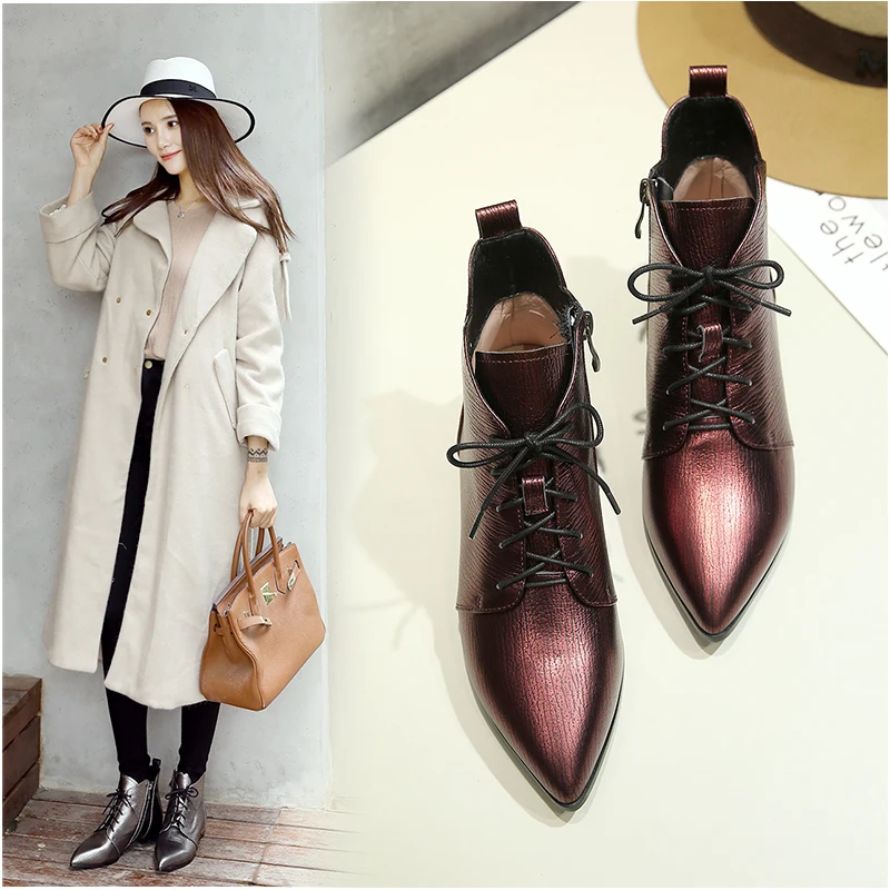INS HOT Women ankle boots Natural leather plus size 22-26 cm length autumn and winter ladies boots snow boots Metallic cowhide
INS HOT Women ankle boots Natural leather plus size 22-26 cm length autumn and winter ladies boots snow boots Metallic cowhide