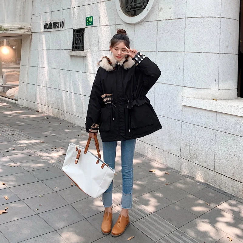 Photo Shoot Large Fur Collar Joint Grid Red New Style Korean-style Hooded Waist Hugging Drawstring Slimming Mid-length Cotton Co
Photo Shoot Large Fur Collar Joint Grid Red New Style Korean-style Hooded Waist Hugging Drawstring Slimming Mid-length Cotton Co