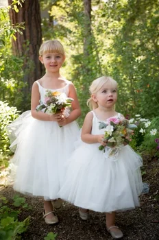 Pretty Spaghetti Straps Ball Gown Kids Tulle Formal Pageant Dresses Flower Grils Dress for Wedding Party
Pretty Spaghetti Straps Ball Gown Kids Tulle Formal Pageant Dresses Flower Grils Dress for Wedding Party