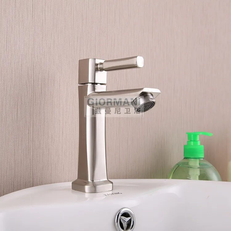 Manufacturers Direct Selling Low Price Thick Low Lead Filar Face Basin Faucet Inter-platform Basin Wash Basin Single Cold Single
Manufacturers Direct Selling Low Price Thick Low Lead Filar Face Basin Faucet Inter-platform Basin Wash Basin Single Cold Single