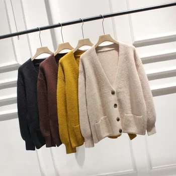 Hot Fashion Popular Korean Women's Clothing New Small Fresh V-Neck Single-Breasted Cardigan Long-Sleeved Solid Color All-Match 
Hot Fashion Popular Korean Women's Clothing New Small Fresh V-Neck Single-Breasted Cardigan Long-Sleeved Solid Color All-Match