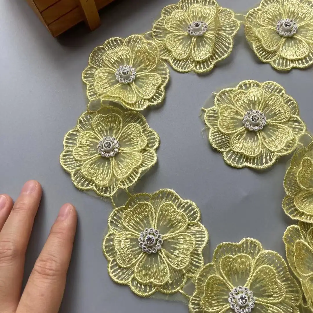 1 Yards Yellow Flower Pearl Handmade Beaded Embroidered Double Layered Lace Trim Ribbon Applique Dress Sewing Craft DIY New
1 Yards Yellow Flower Pearl Handmade Beaded Embroidered Double Layered Lace Trim Ribbon Applique Dress Sewing Craft DIY New