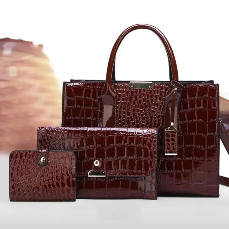 3pcs/Set Luxury Patent Leather Handbags Crocodile Pattern Women PU Large Shoulder Messenger Clutch Wallet Totes Bolsas Feminina
3pcs/Set Luxury Patent Leather Handbags Crocodile Pattern Women PU Large Shoulder Messenger Clutch Wallet Totes Bolsas Feminina