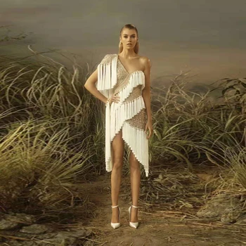Fashion One Shoulder Sexy Tassel Design Midi Dress White Women Dress Elegant Celebrity Party Dress Vestidos Wholesale 2019
Fashion One Shoulder Sexy Tassel Design Midi Dress White Women Dress Elegant Celebrity Party Dress Vestidos Wholesale 2019