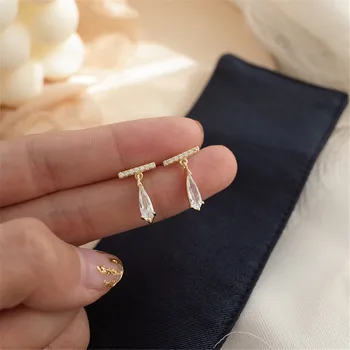 SexeMara Classic Crystal Women Stud Earrings New Crystal Simple Water Drop Ear Nails Fashion Jewelry Womens Accessories
SexeMara Classic Crystal Women Stud Earrings New Crystal Simple Water Drop Ear Nails Fashion Jewelry Womens Accessories