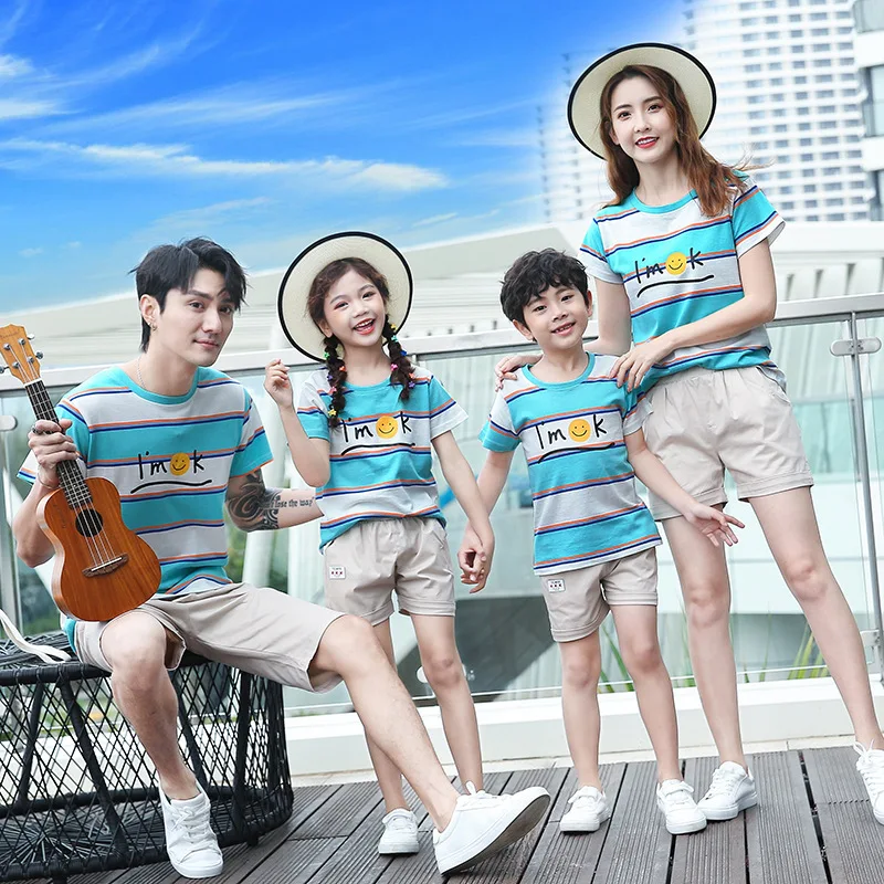 2020 new Beach Family Matching Outfits Mother Daughter Father Son Mommy and Me Clothes Cotton T-shirt+ Shorts Clothing Sets
2020 new Beach Family Matching Outfits Mother Daughter Father Son Mommy and Me Clothes Cotton T-shirt+ Shorts Clothing Sets