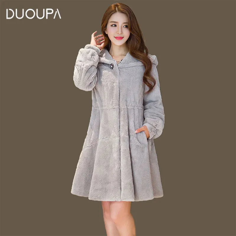 2019 autumn and winter new fashion fur coat skirt hooded long section imitation rabbit fur grass coat female crystal diamond but
2019 autumn and winter new fashion fur coat skirt hooded long section imitation rabbit fur grass coat female crystal diamond but
